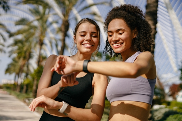 เปรียบเทียบข้อมูล Intensity Minute ของคุณกับเพื่อนใน Garmin Connect